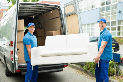 Moving truck service for homes and flats in Brompton